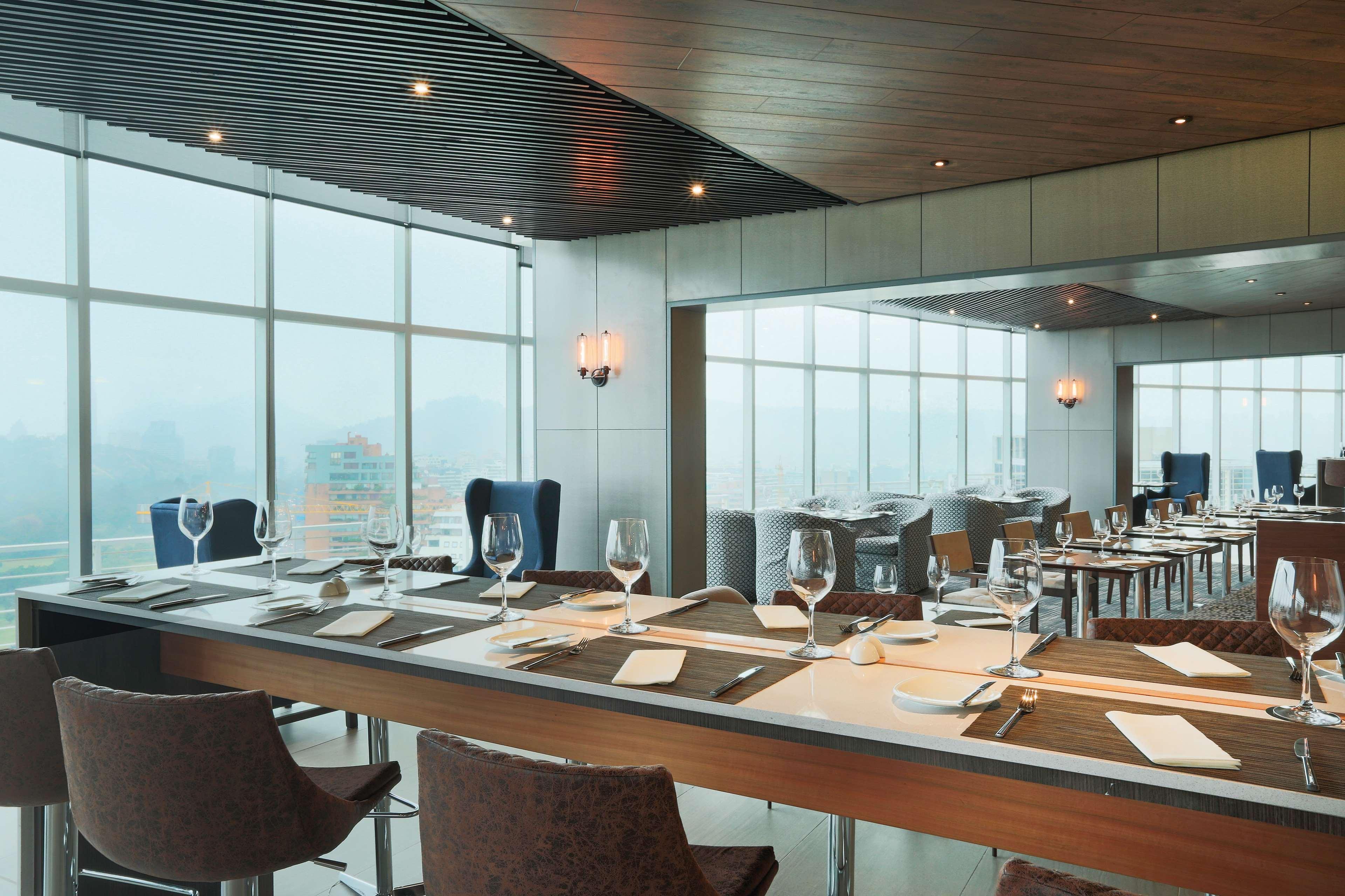Doubletree By Hilton Santiago Kennedy, Chile Hotel Екстериор снимка