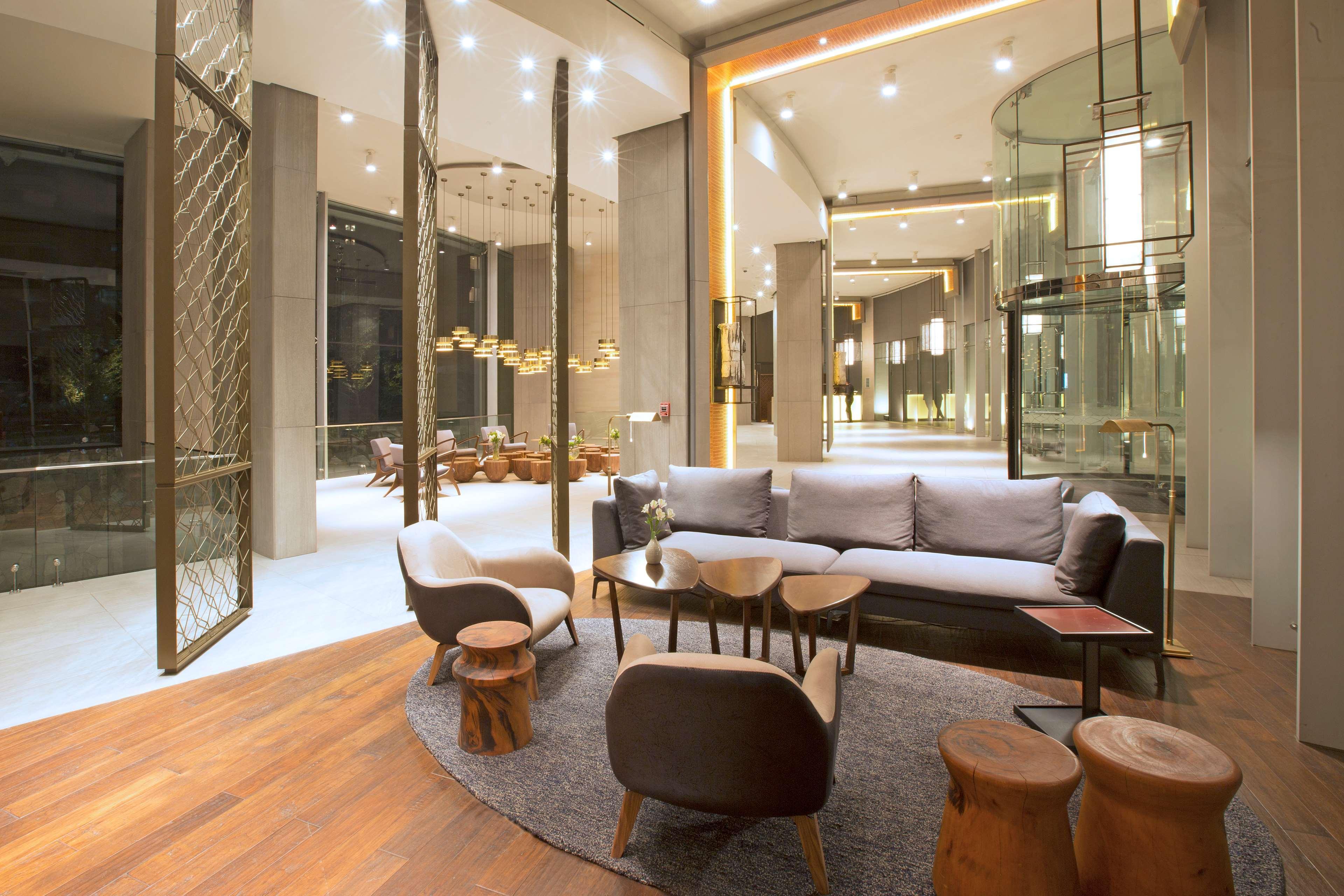 Doubletree By Hilton Santiago Kennedy, Chile Hotel Екстериор снимка