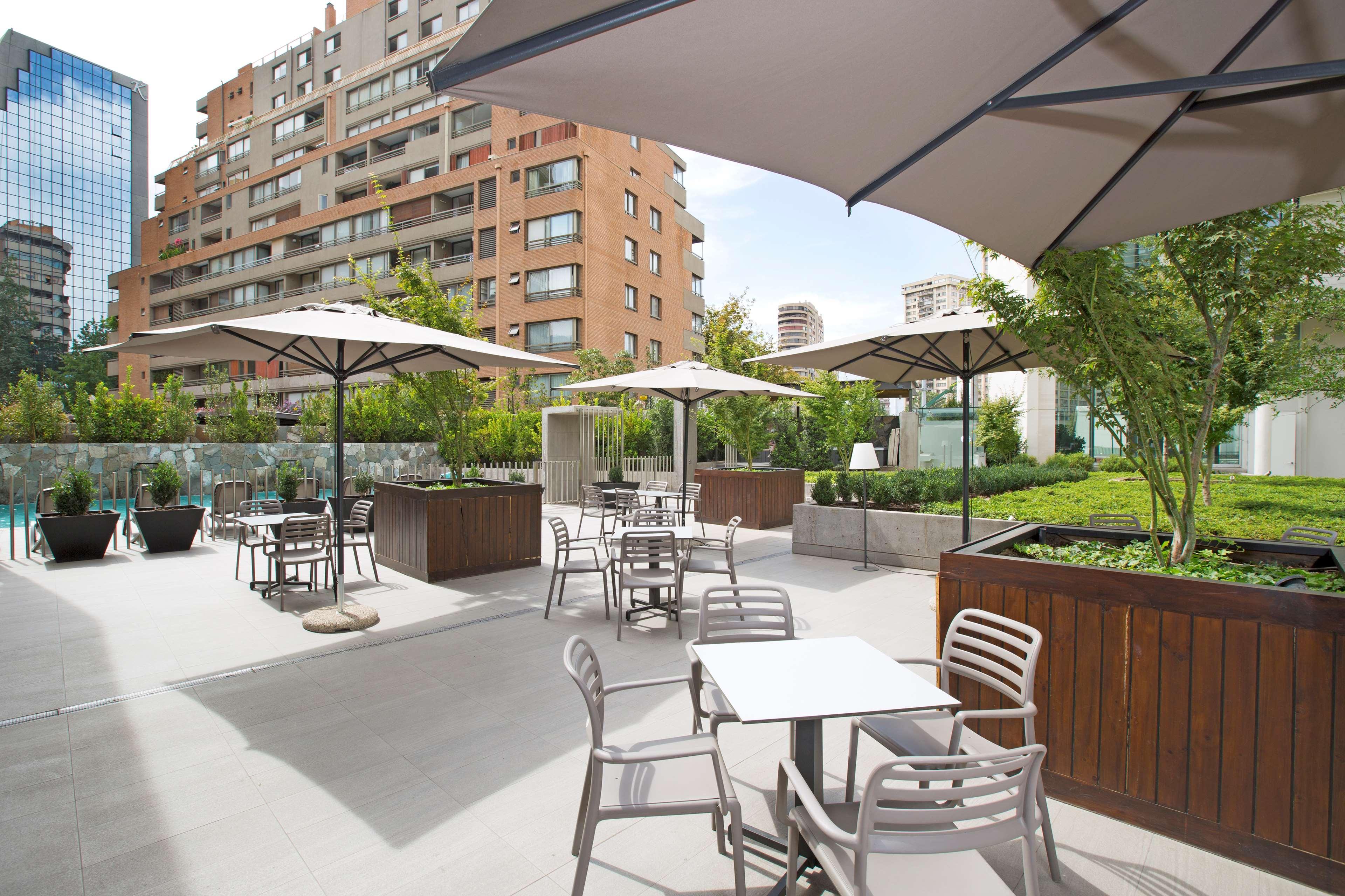 Doubletree By Hilton Santiago Kennedy, Chile Hotel Екстериор снимка